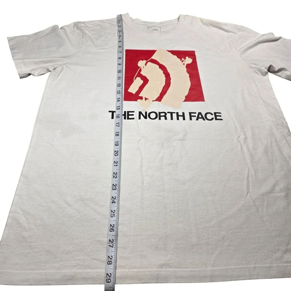 The North Face Mens Graphic T-Shirt Large White Rock Climbing Recycled Cotton L